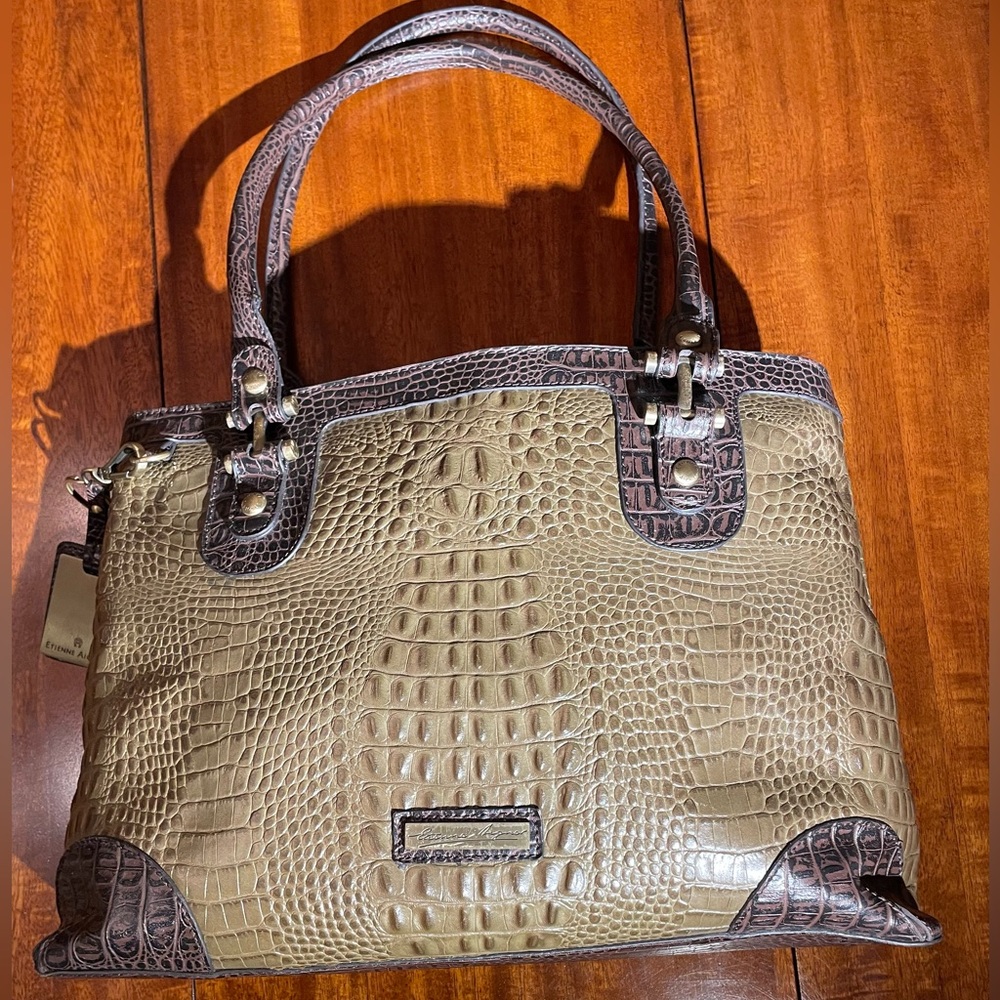 Gorgeous Etienne Aigner Croc Embossed Leather Tote Bag - Picture 9 of 11